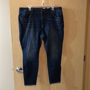 Size 20 skinny jeans with no holes